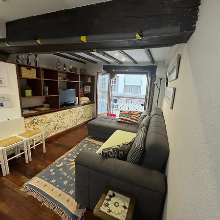 Piso Acogedor En El Centro De Apartmán *