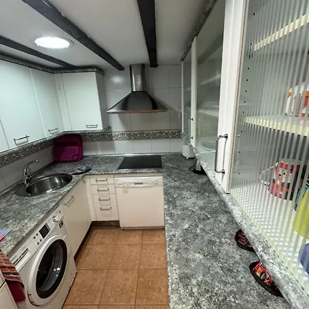 Piso Acogedor En El Centro De בילבאו